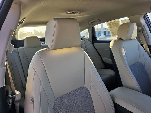 Used 2018 Honda Clarity Plug-In Hybrid image 17