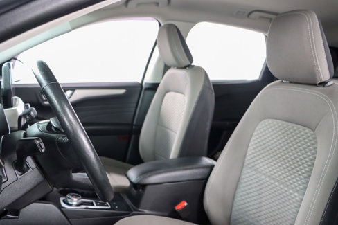 Used 2021 Ford Escape SE w/ Cold Weather Package image 23