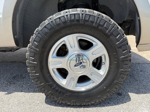 Used 2004 Ford Expedition Eddie Bauer image 19