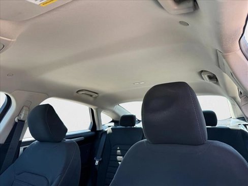 Used 2020 Ford Fusion SE image 18