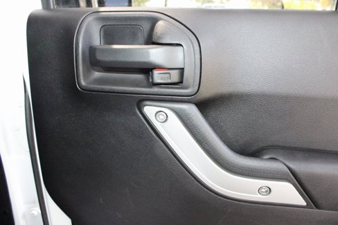Used 2014 Jeep Wrangler Unlimited Rubicon image 48