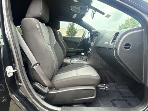 Used 2021 Dodge Charger SXT w/ Blacktop Package image 25