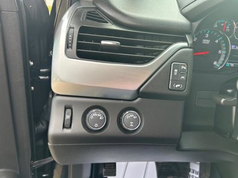 Used 2017 Chevrolet Tahoe LT image 18