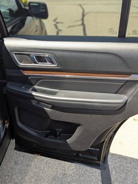 Used 2018 Ford Explorer Limited image 7
