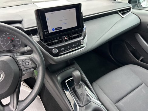 Used 2023 Toyota Corolla LE image 30