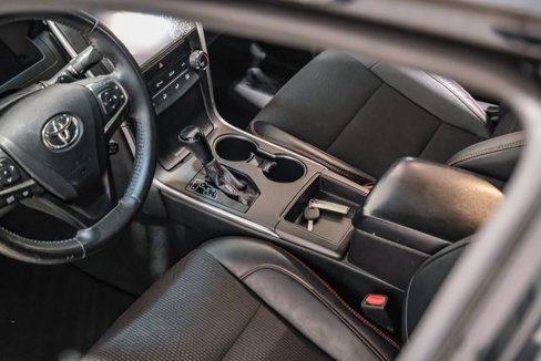 Used 2017 Toyota Camry SE image 31