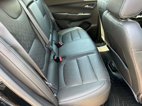 Used 2022 Chevrolet Bolt LT w/ Infotainment Package image 39