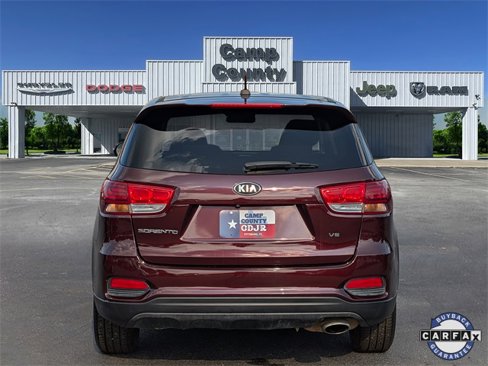Used 2019 Kia Sorento LX image 5