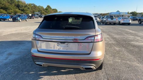 Used 2020 Lincoln Nautilus Reserve image 46