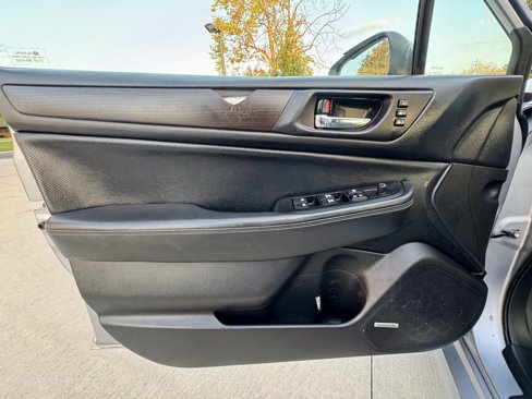 Used 2015 Subaru Legacy 2.5i Limited image 22