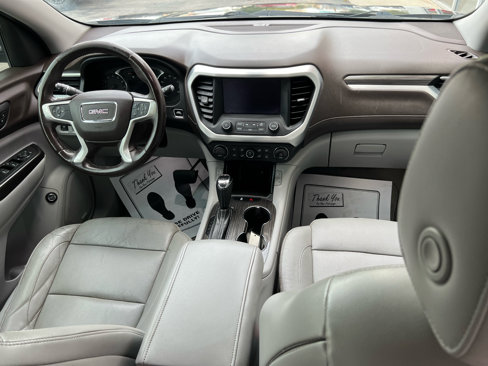 Used 2017 GMC Acadia SLT image 18