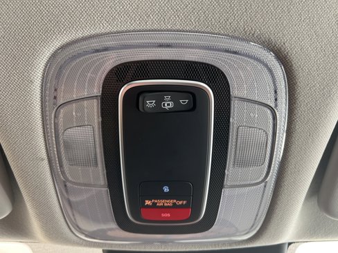 Used 2023 Hyundai Elantra SEL w/ Preferred Accessory Package image 29