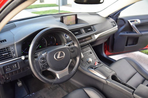 Used 2016 Lexus CT 200h w/ Navigation Package image 40