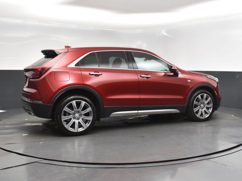 Used 2021 Cadillac XT4 Premium Luxury image 8