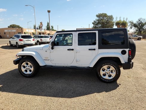 Used 2015 Jeep Wrangler Unlimited Sahara w/ Connectivity Group image 2