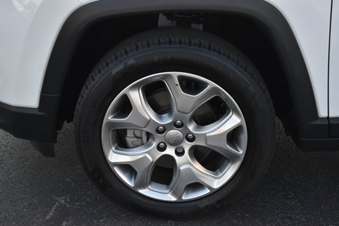 Used 2022 Jeep Compass Limited image 11
