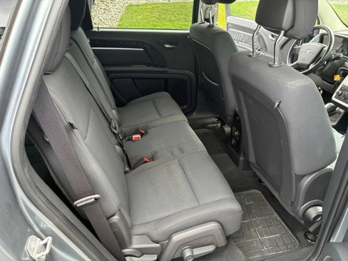 Used 2010 Dodge Journey SXT w/ Flexible Seating Group image 16