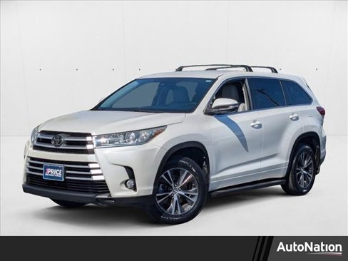 Used 2018 Toyota Highlander Plus image 1
