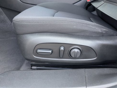 Used 2020 Chevrolet Malibu LS w/ Driver Confidence Package II image 30