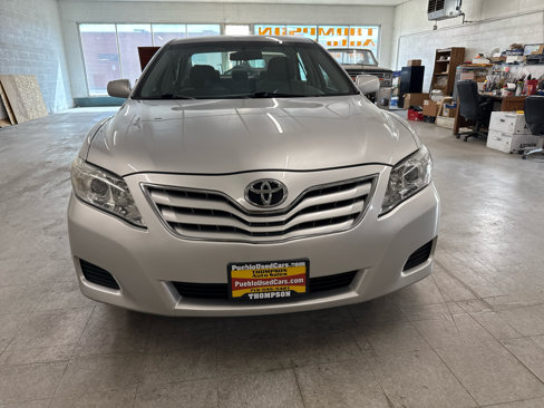 Used 2010 Toyota Camry LE image 5