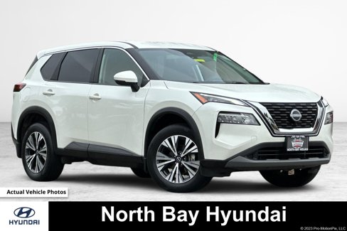 Used 2022 Nissan Rogue SV image 1