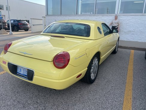 Used 2002 Ford Thunderbird image 3