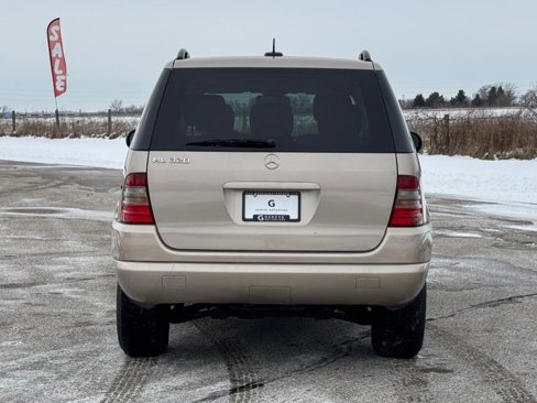Used 2001 Mercedes-Benz ML 320 4MATIC image 5