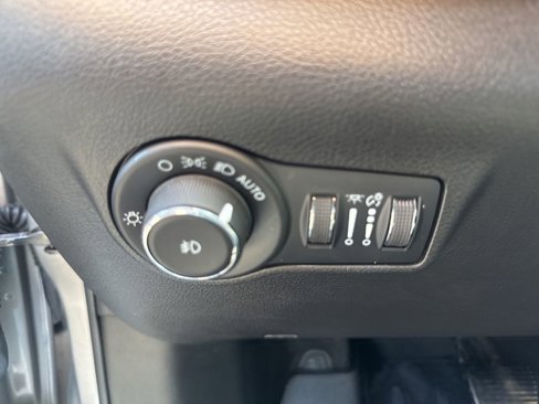 Used 2022 Jeep Compass High Altitude image 20