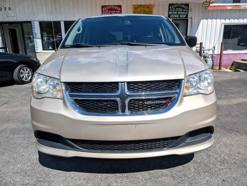 Used 2013 Dodge Grand Caravan SE image 2