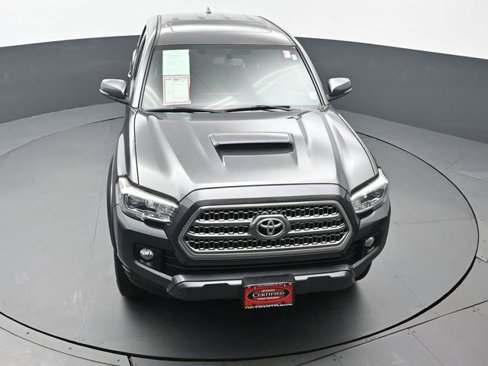 Certified 2017 Toyota Tacoma TRD Sport image 48