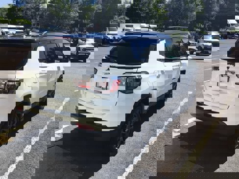 New 2025 Jeep Compass Limited w/ Sun and Sound Group image 7