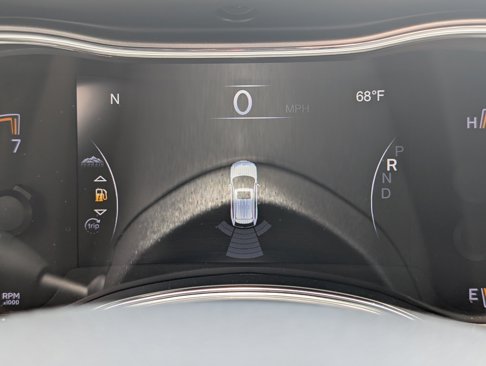 Used 2021 Jeep Grand Cherokee Limited image 28