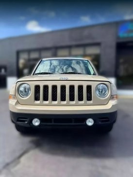Used 2017 Jeep Patriot Sport image 8
