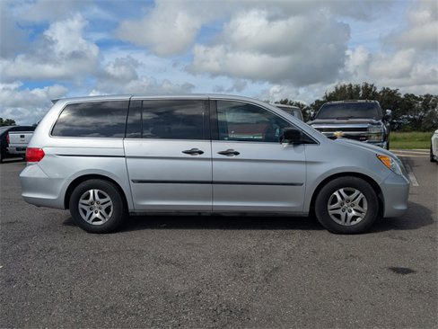 Used 2010 Honda Odyssey LX image 3