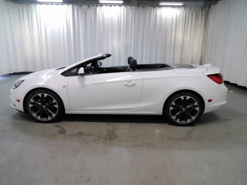 Used 2019 Buick Cascada Premium image 20