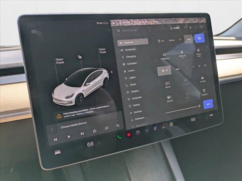 Used 2021 Tesla Model 3 Standard Range Plus image 12