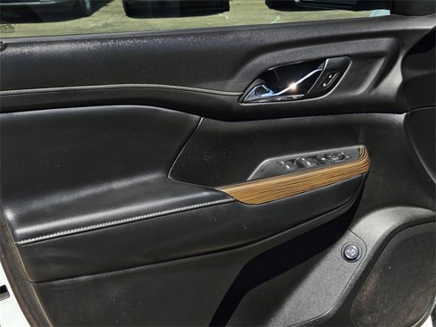 Used 2021 GMC Acadia SLE w/ Driver Convenience Package image 20