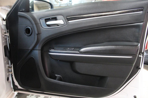 Used 2017 Chrysler 300 C w/ Safetytec Plus Group image 11