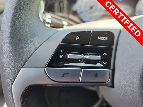 Certified 2024 Hyundai Elantra SEL image 4