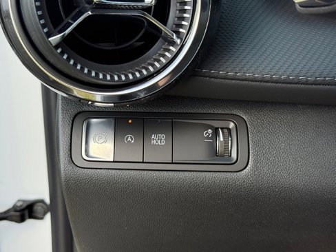 New 2026 Chevrolet Equinox LT w/ Convenience Package II image 16