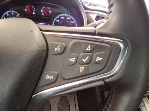 Used 2021 Chevrolet Malibu RS image 16