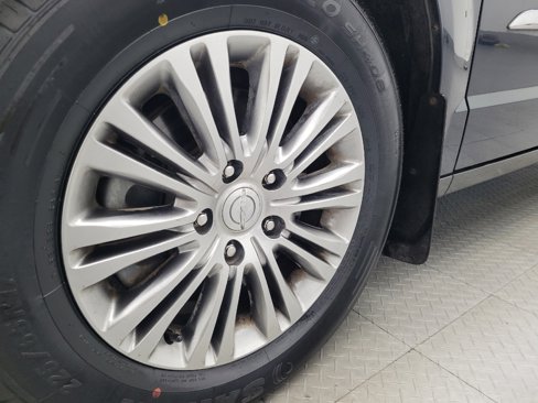 Used 2014 Chrysler Town & Country Touring-L w/ Driver Convenience Group image 31