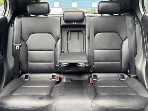 Used 2017 Mercedes-Benz GLA 250 4MATIC image 37