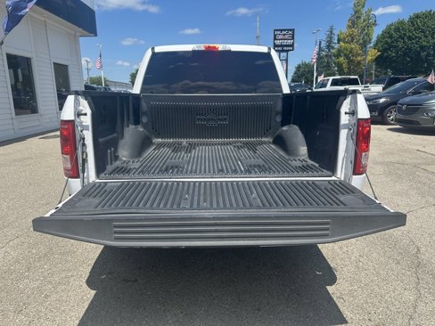 Used 2016 Ford F150 XLT image 9