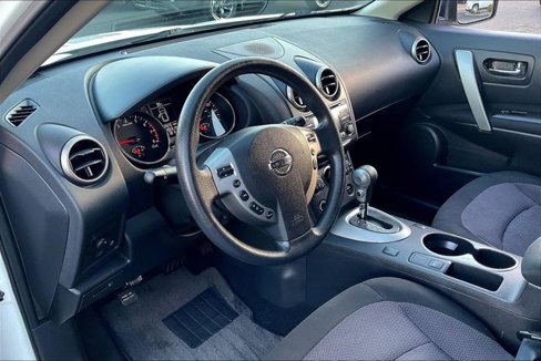 Used 2013 Nissan Rogue SV image 13