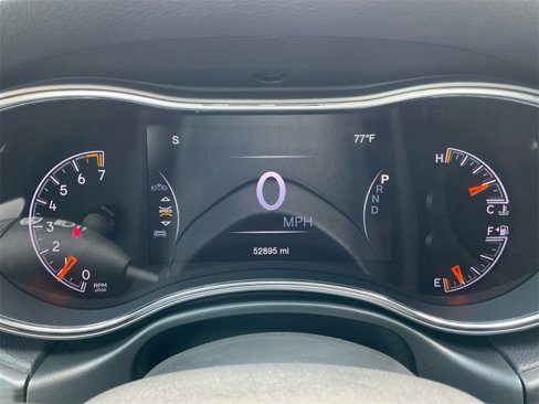 Used 2021 Jeep Grand Cherokee Laredo X image 17