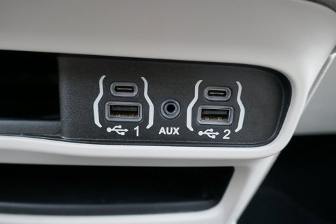 Used 2021 Chrysler Pacifica Touring-L image 32