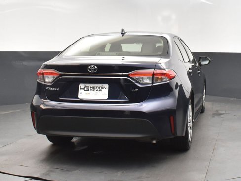 Used 2023 Toyota Corolla LE image 7