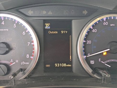 Used 2018 Toyota Highlander Plus image 11
