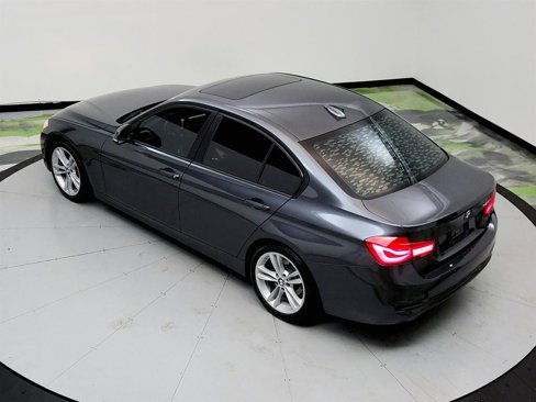Used 2017 BMW 320i Sedan image 34